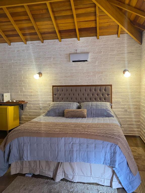 Chale Villa do Valle room 6